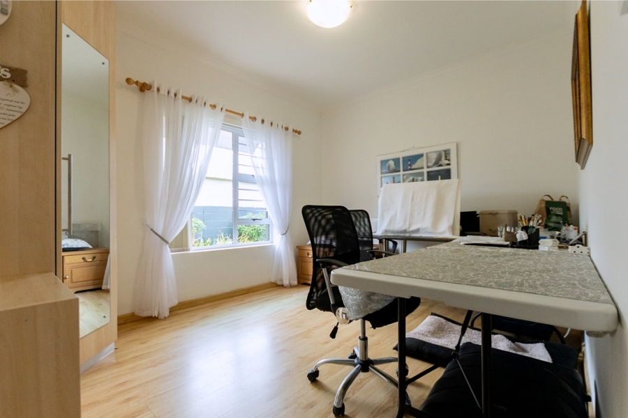 4 Bedroom Property for Sale in Country Club Western Cape